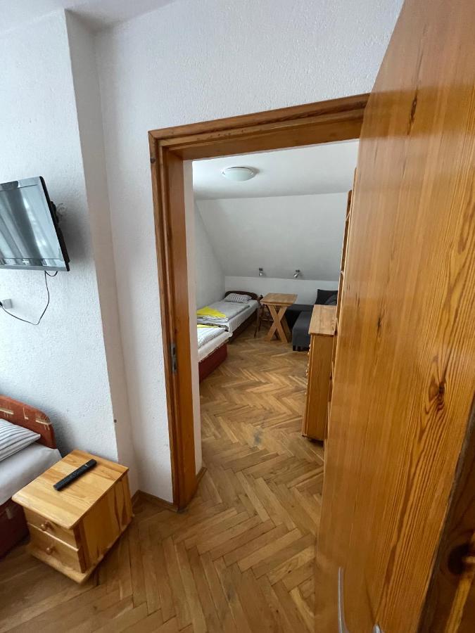 Hotel Gosciniec Ozna Kiczora Esterno foto